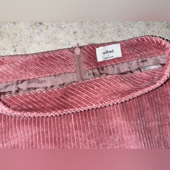 Aritzia Wilfred - Coral Pink Corduroy mini Skirt - Picture 3 of 4
